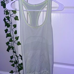 lululemon tank